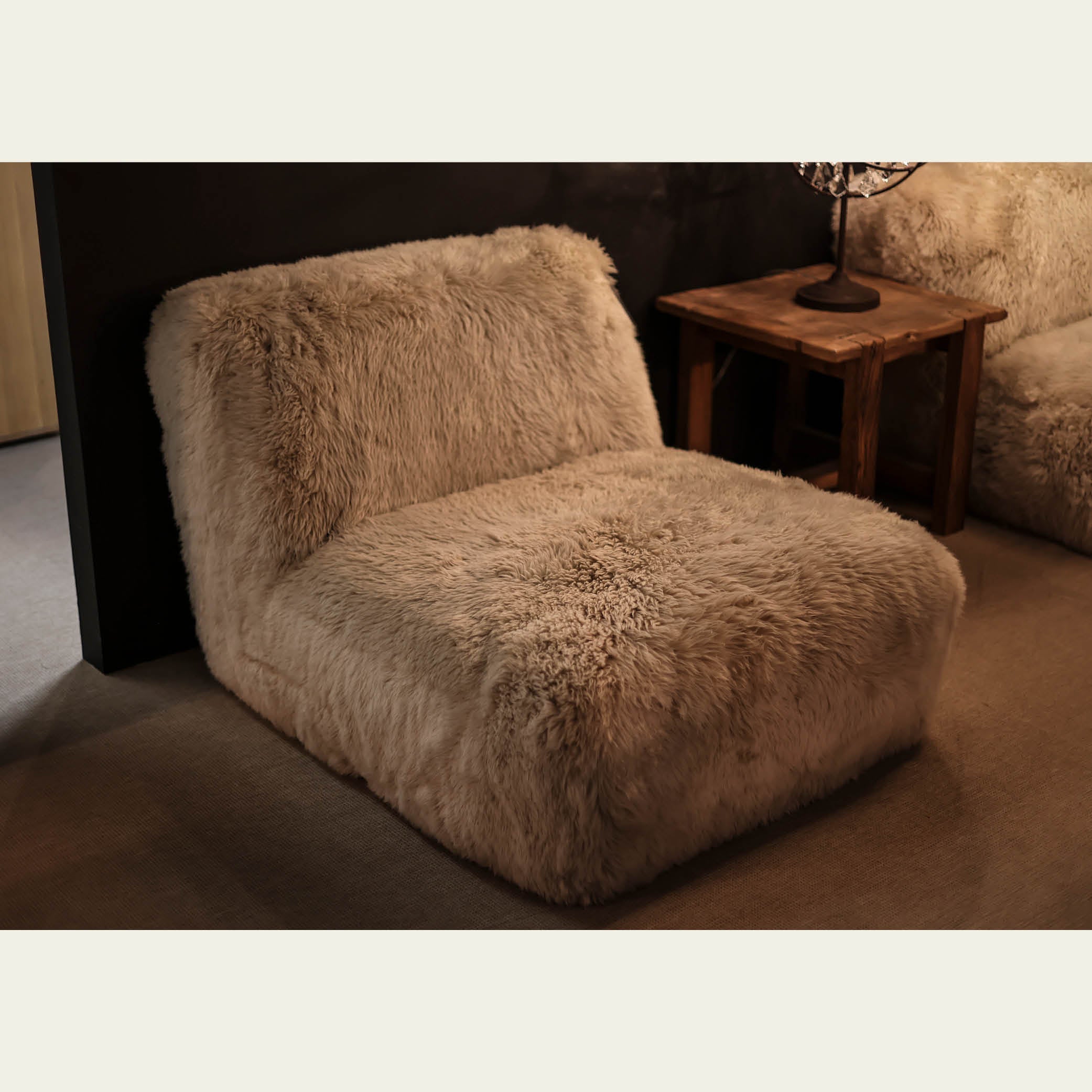 EXPO Timothy Oulton SHAGGY 1-seater